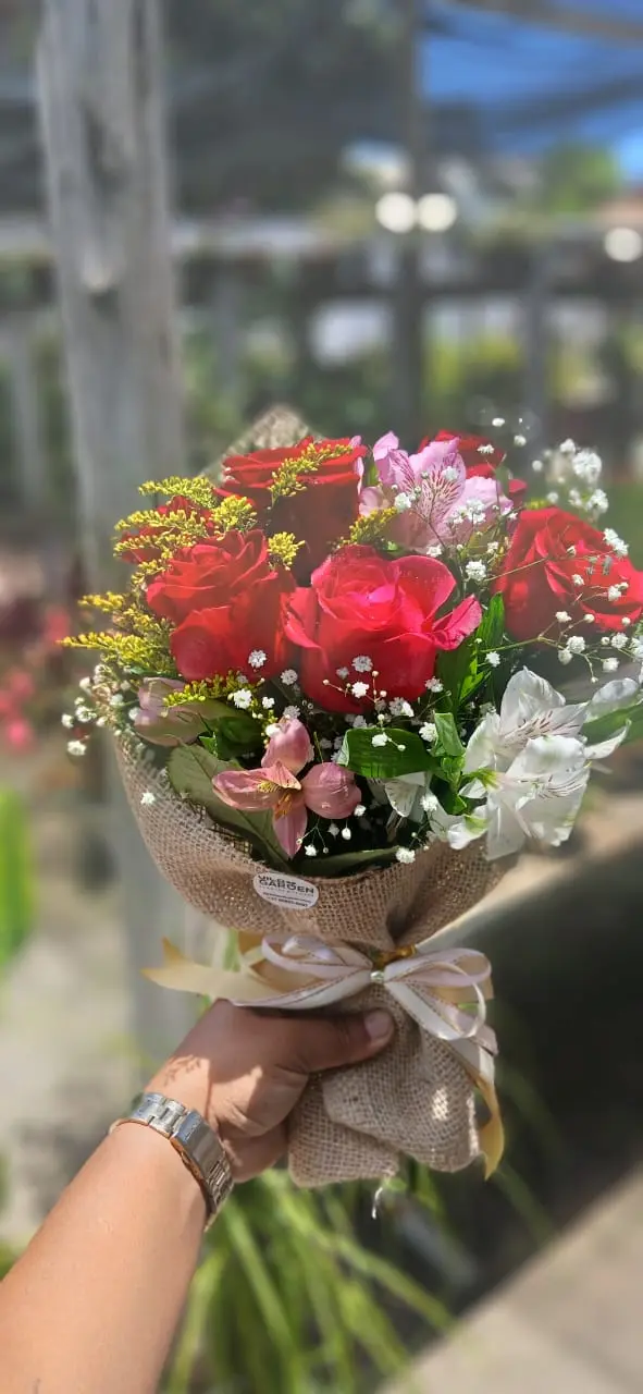 Rosas Vila Garden Flores E Plantas – Floricultura Em Vila Velha – Buquê